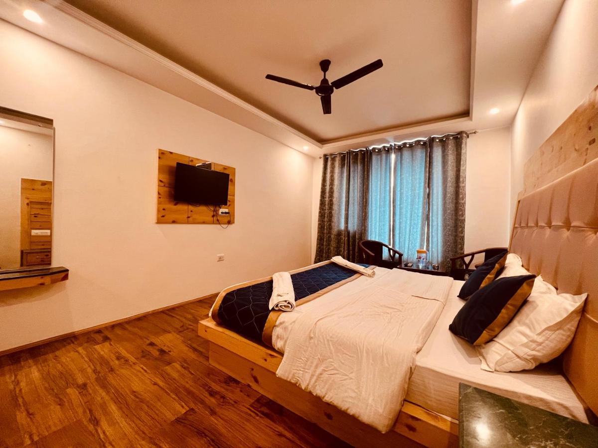 Hotel Lemoon Tree Manali  Exterior photo