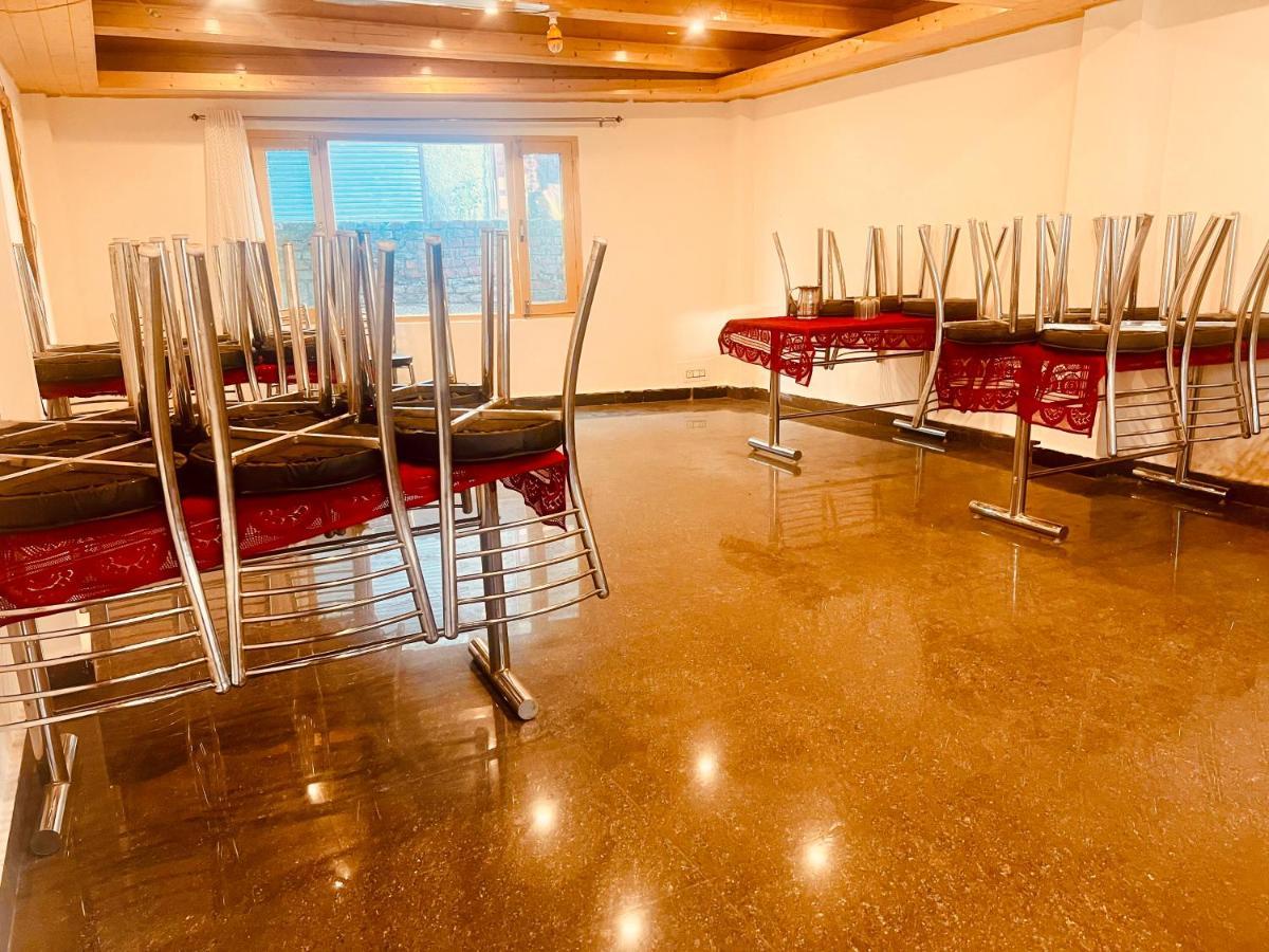 Hotel Lemoon Tree Manali  Exterior photo
